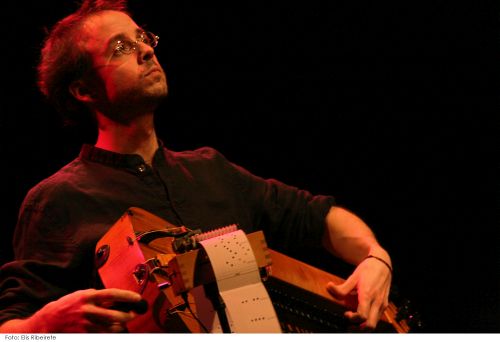 German
Diaz - Drehleier, zanfona,
hurdy-gurdy workshop- Spielkurs
Pipenbock